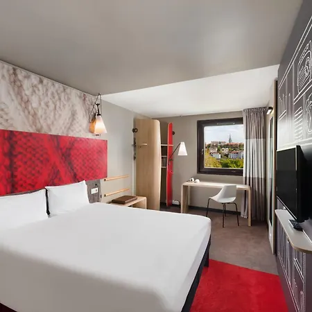 Hotel Ibis Castle Hill