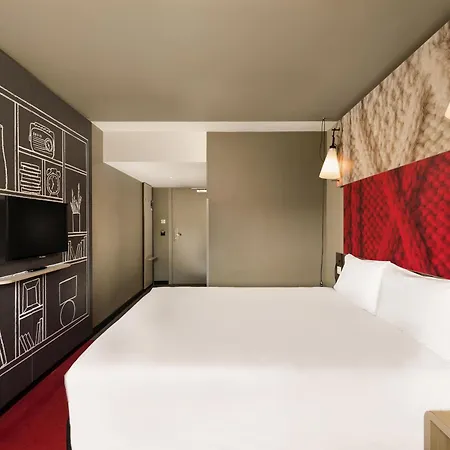 酒店 Ibis Castle Hill 3*