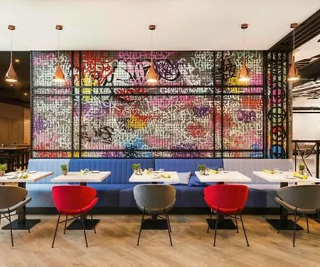 Ibis Castle Hill 호텔