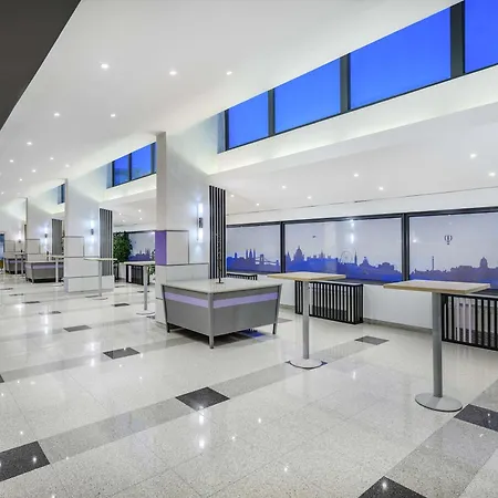 Ξενοδοχείο Ibis Castle Hill 3*