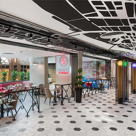 Ibis Castle Hill Hotel 3*